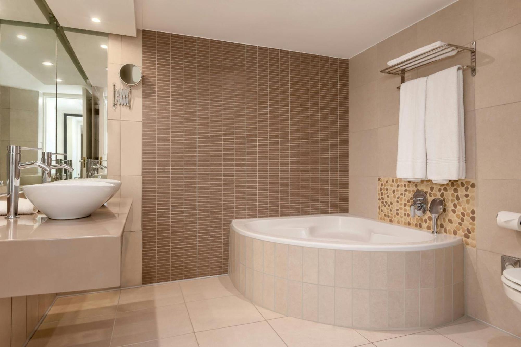 Lord Charles Hotel, Somerset West, A Tribute Portfolio Hotel Exteriör bild